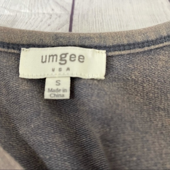 Umgee Women's Ruffled Open Shoulder Long Sleeve Tunic Top - Picture 12 of 13